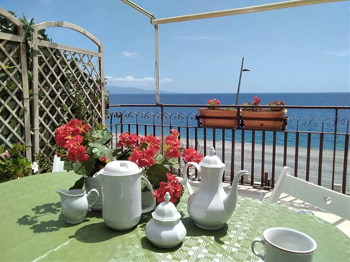 Apartment Centrocitta Beach Roccalumera